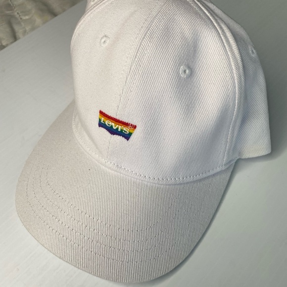 Levi's Accessories - Levi’s pride baseball cap